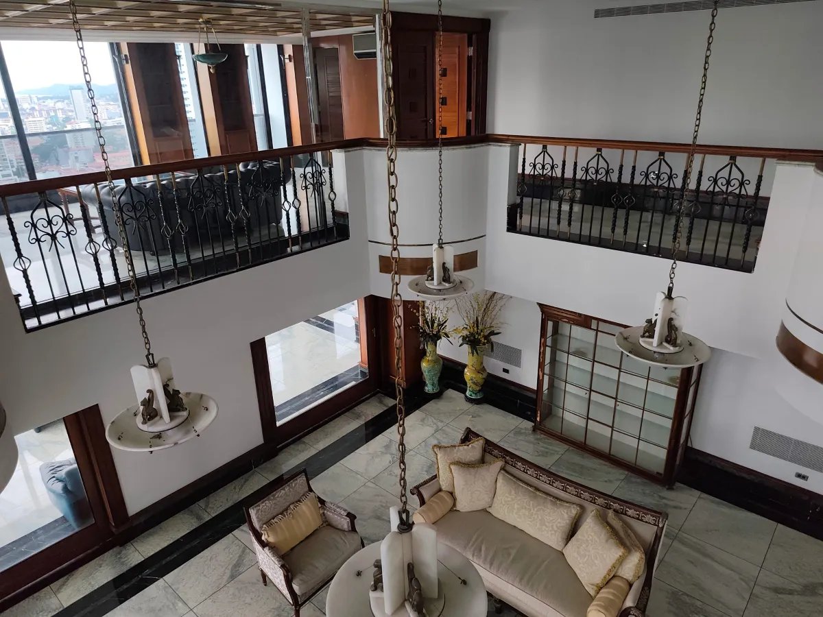 ESPECTACULAR PENTHOUSE DE LUJO DE DOS NIVELES – 936 m²