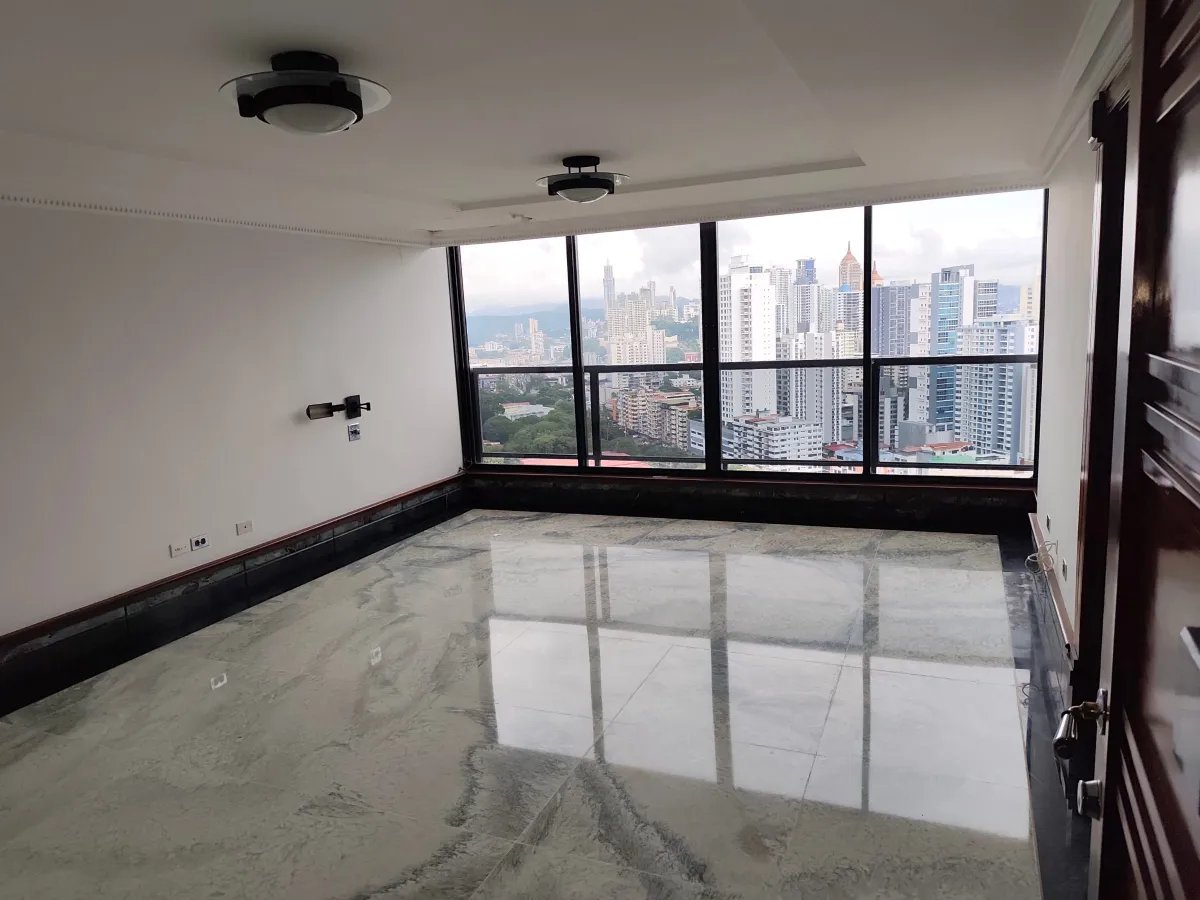 ESPECTACULAR PENTHOUSE DE LUJO DE DOS NIVELES – 936 m²