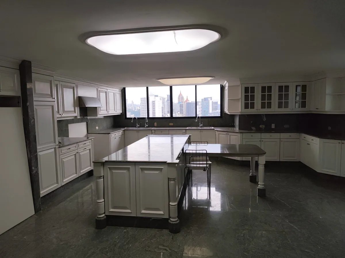 ESPECTACULAR PENTHOUSE DE LUJO DE DOS NIVELES – 936 m²