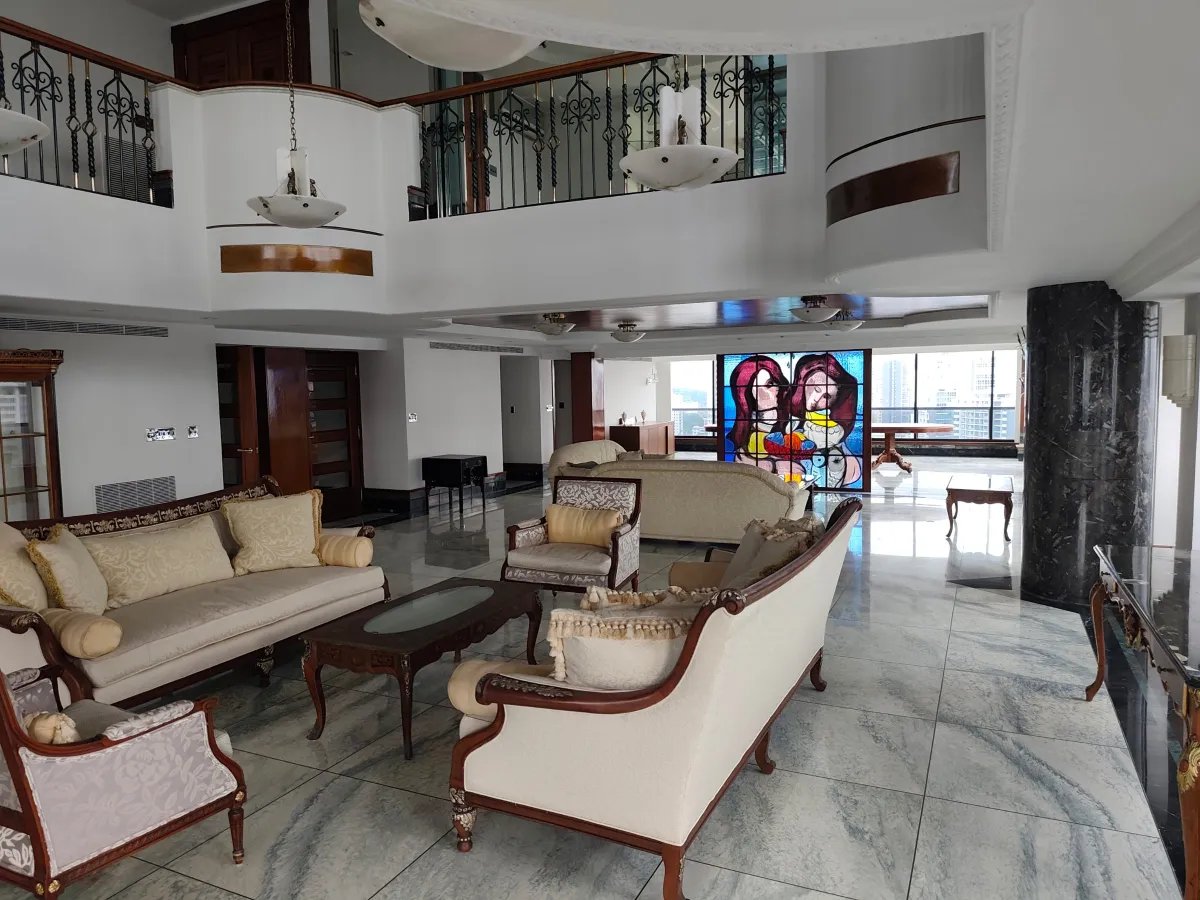 ESPECTACULAR PENTHOUSE DE LUJO DE DOS NIVELES – 936 m²