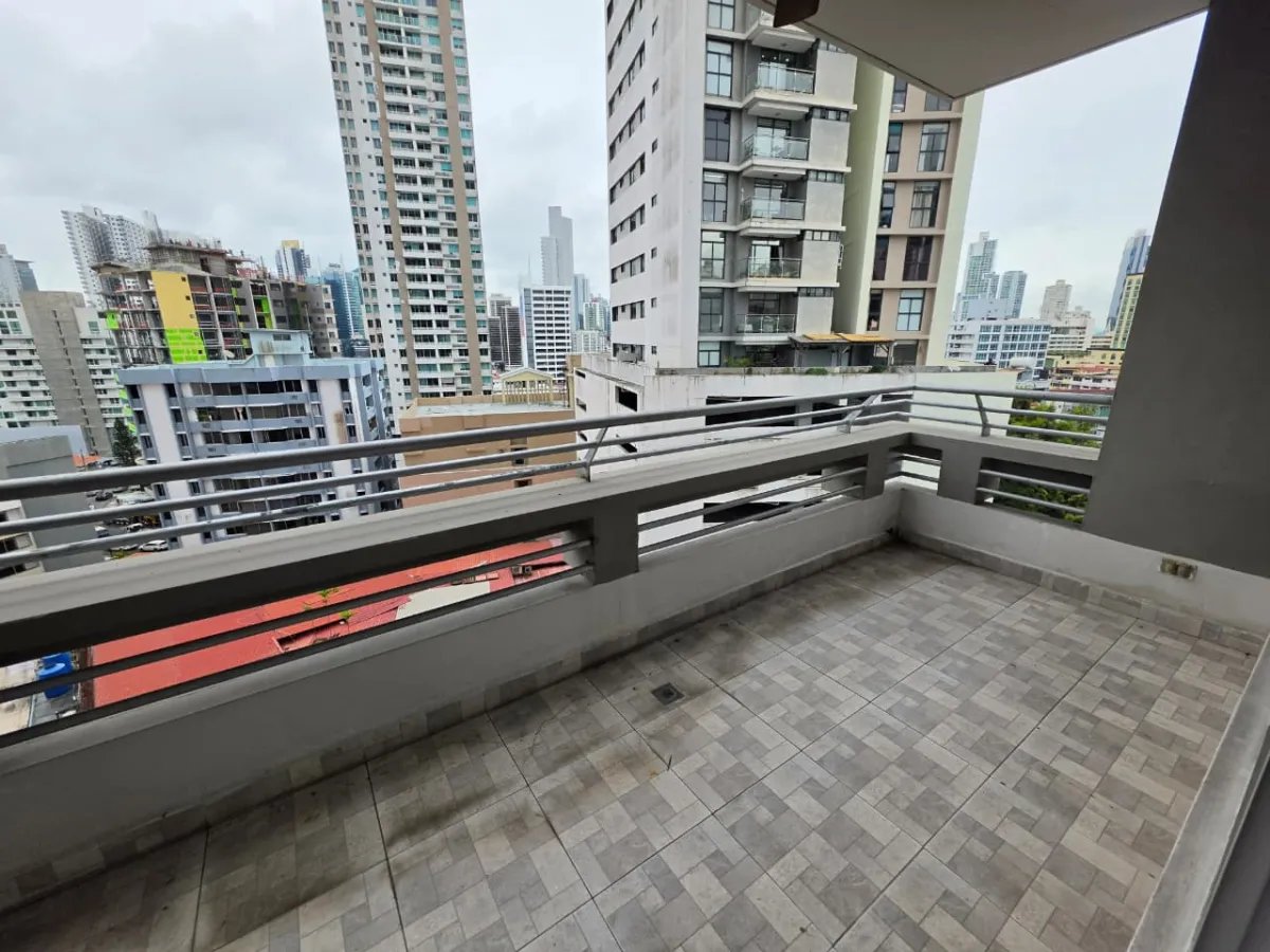 Venta de apartamento en PH Luxor Towers, Bella Vista
