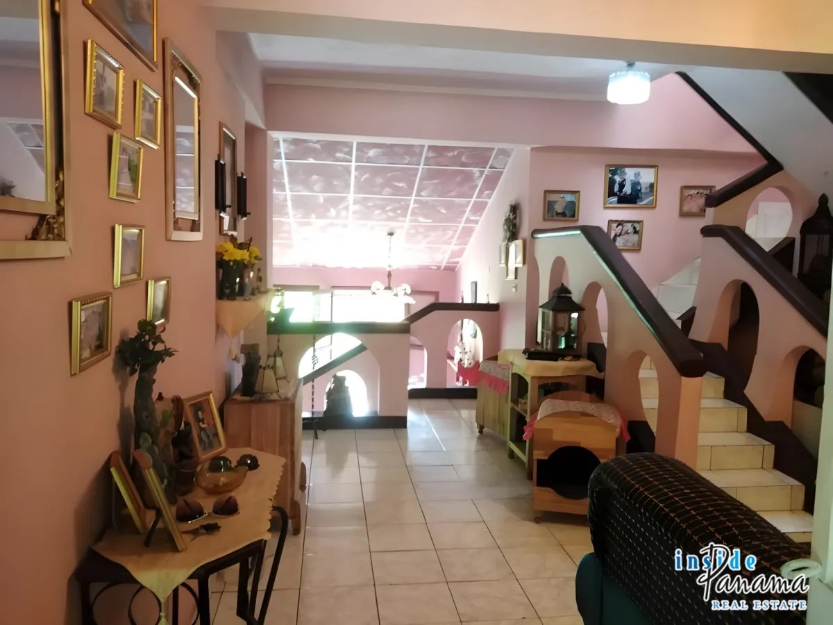 Estate with Two Houses in Dolega Chiriqui Panama