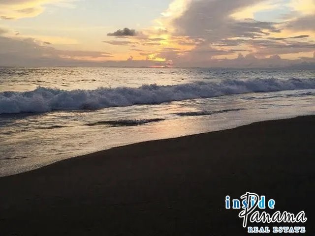 Titled Beach Land in La Barqueta