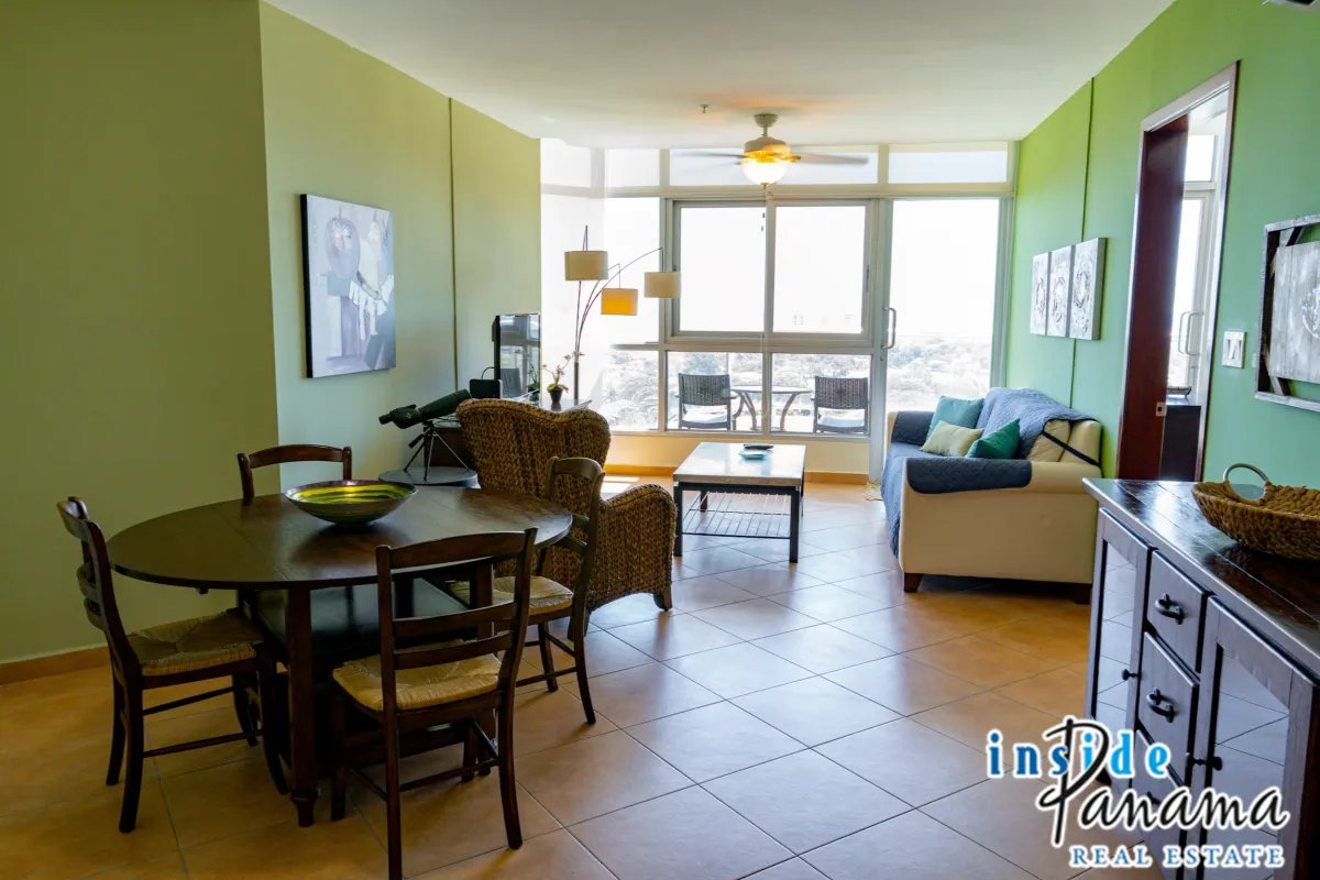 Ocean View Apartment in Coronado Golf Tower Panama