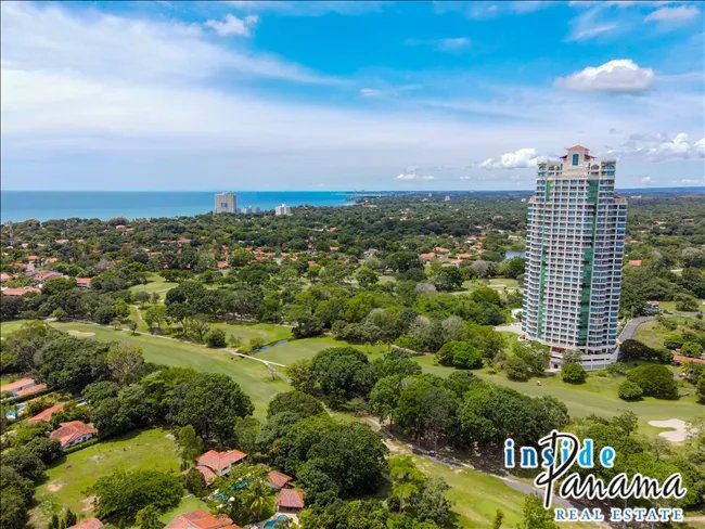 Ocean View Apartment in Coronado Golf Tower Panama