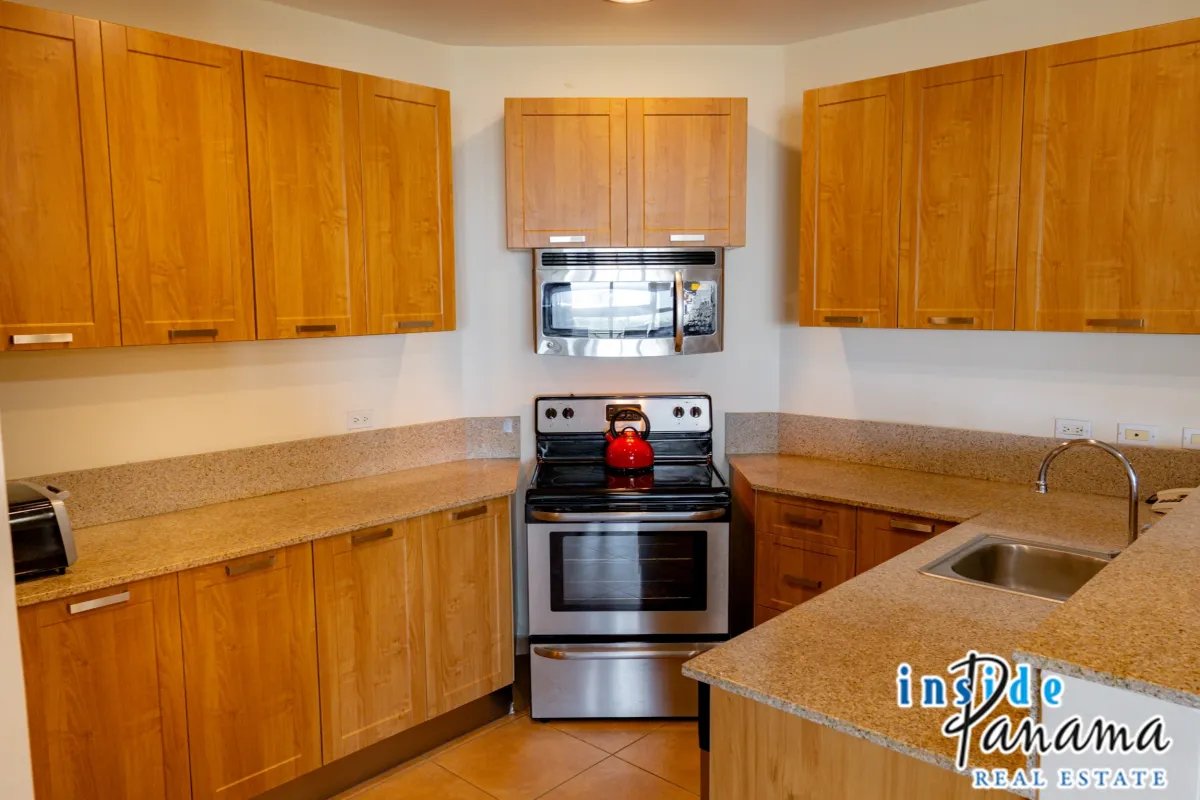 Ocean View Apartment in Coronado Golf Tower Panama