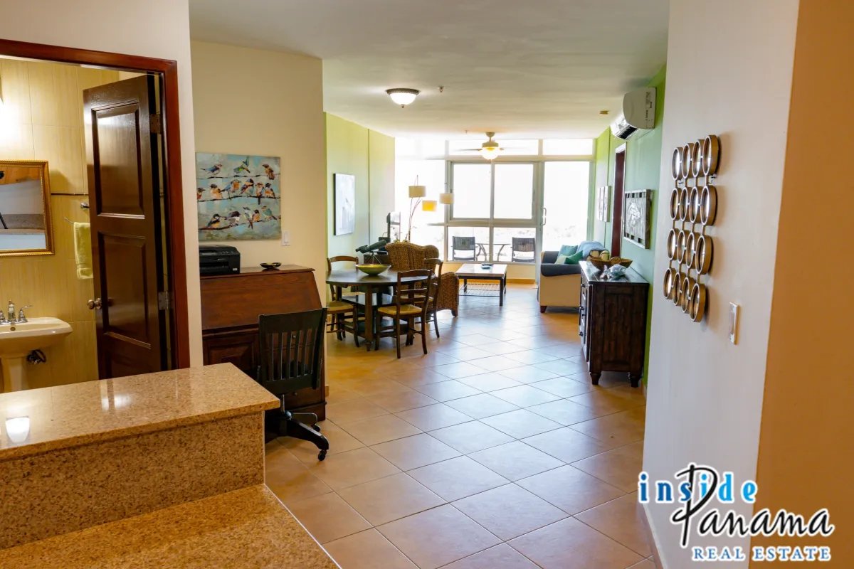 Ocean View Apartment in Coronado Golf Tower Panama
