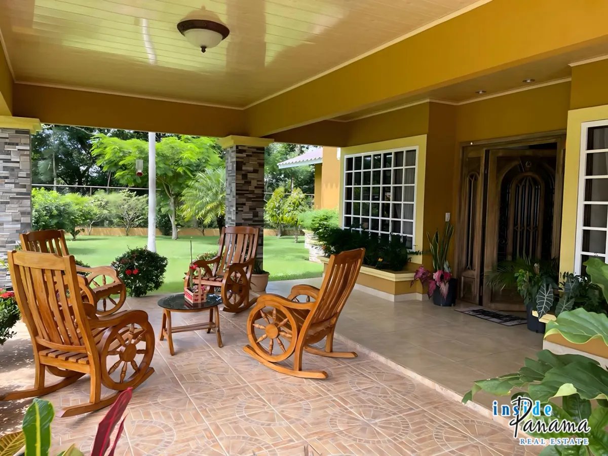 Beautiful House in Dolega near David Panama