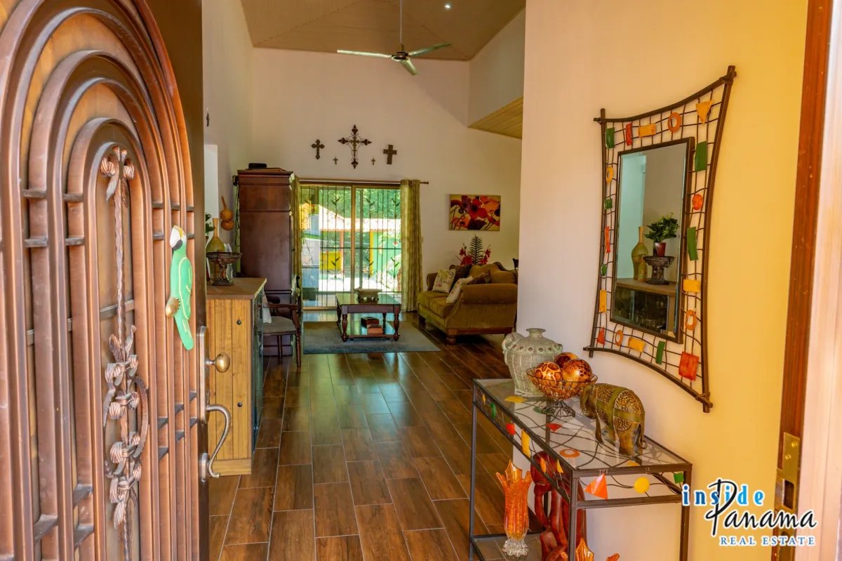 Bungalow in El Espino San Carlos Panama