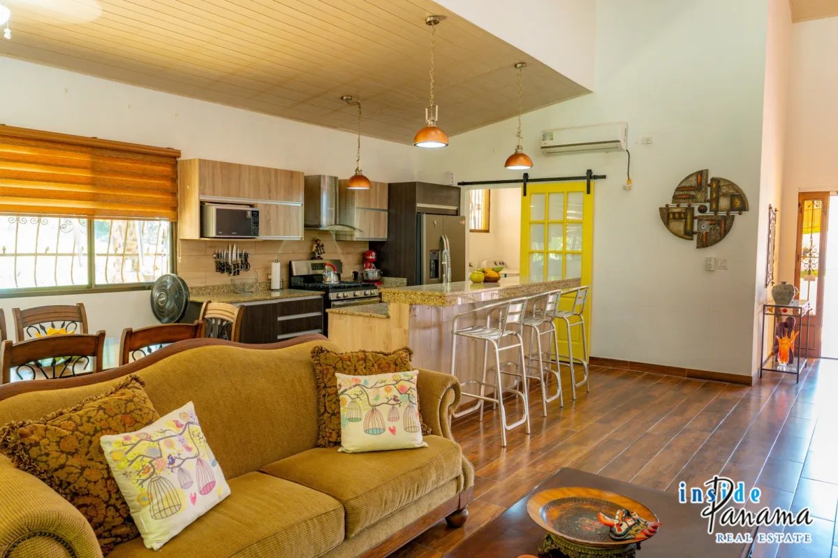 Bungalow in El Espino San Carlos Panama