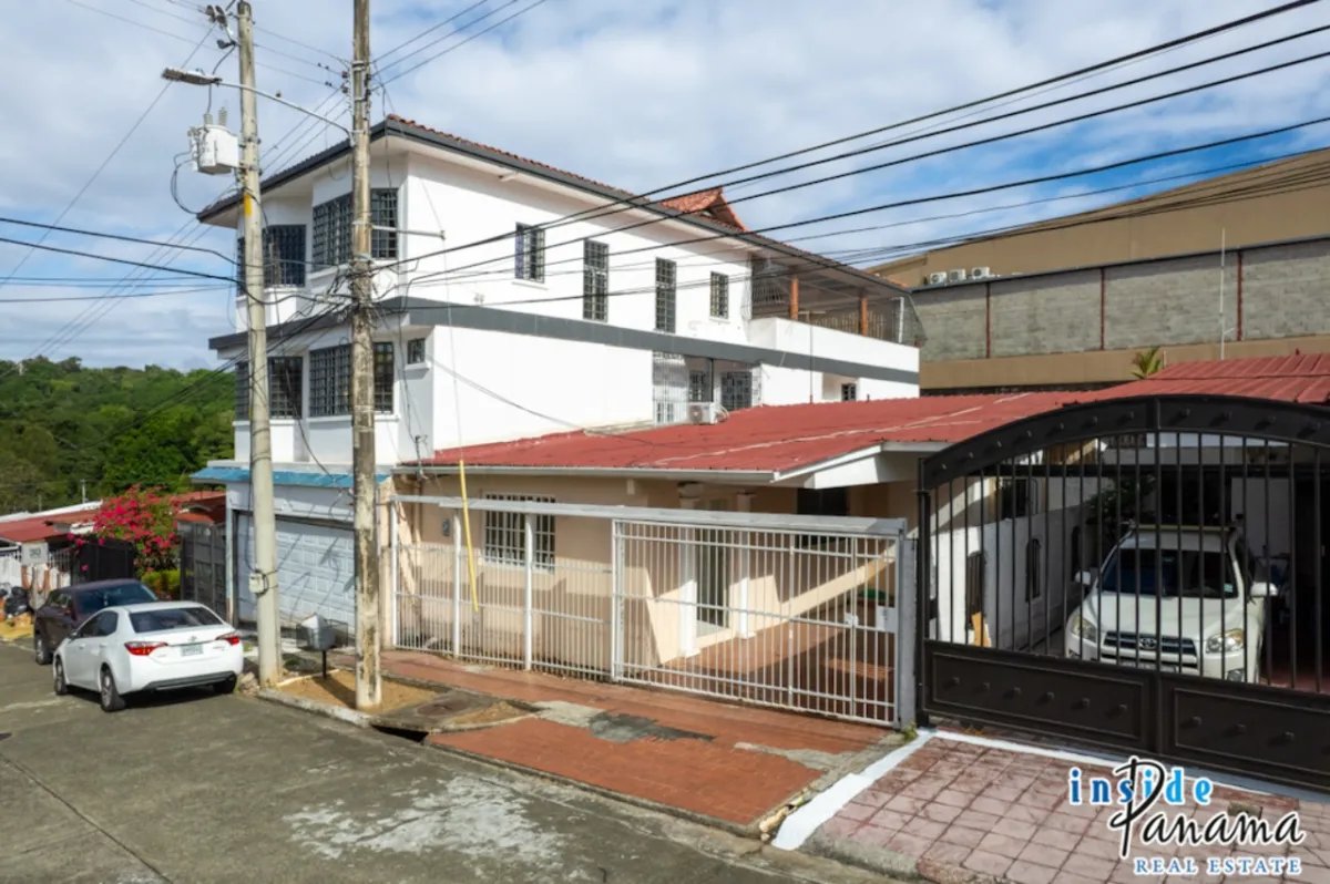 House in Betania Villa de las Fuentes Panama City