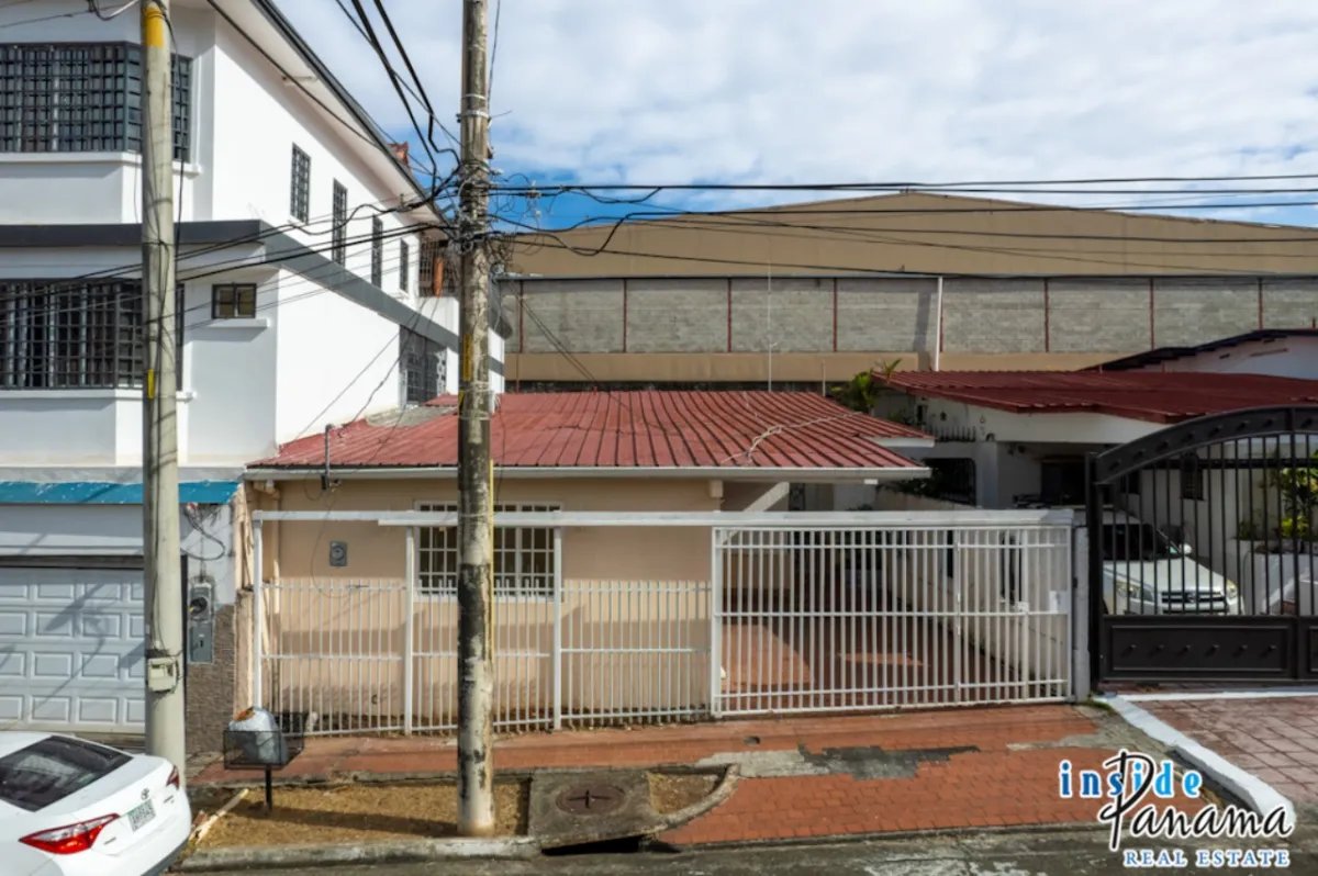 House in Betania Villa de las Fuentes Panama City