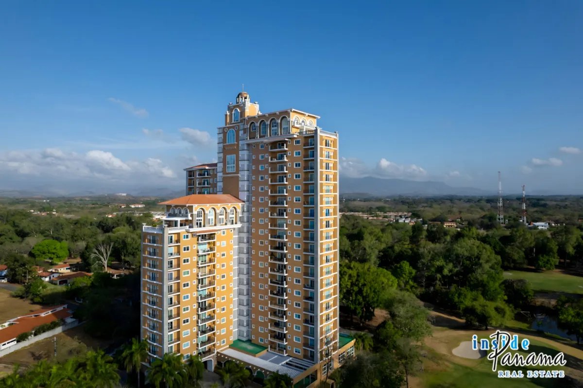 Spacious Two Bedroom Condo for Sale in Coronado Panama