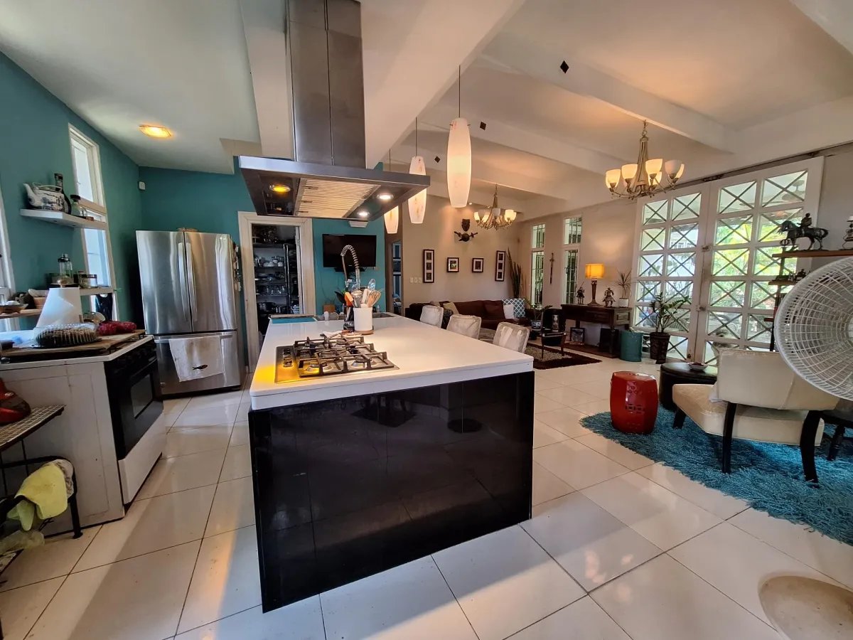For sale House Paraiso Ancon