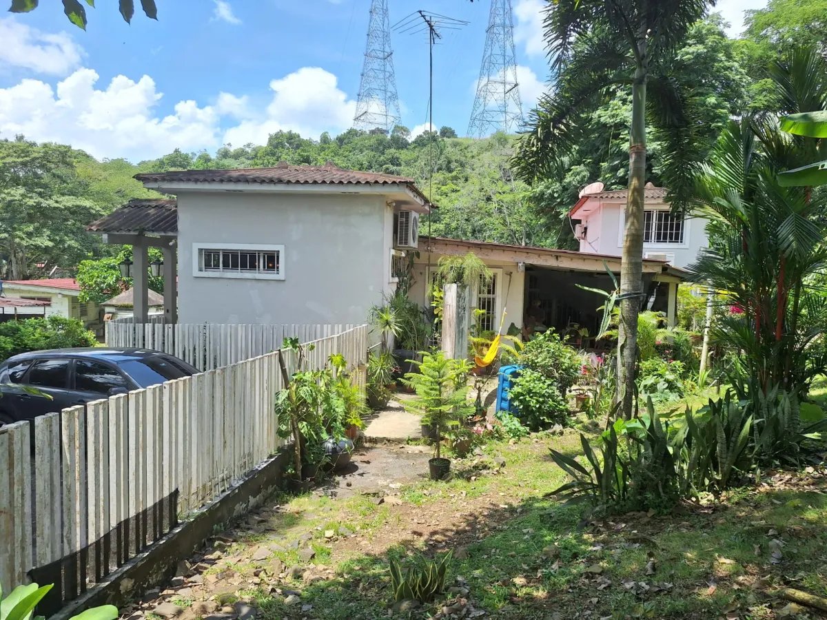 For sale House Paraiso Ancon
