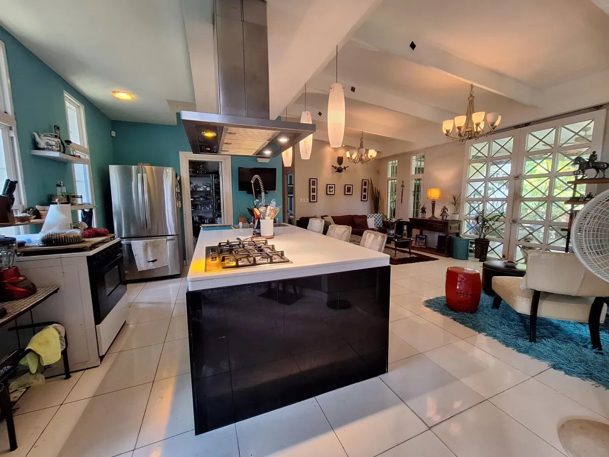 For sale House Paraiso Ancon