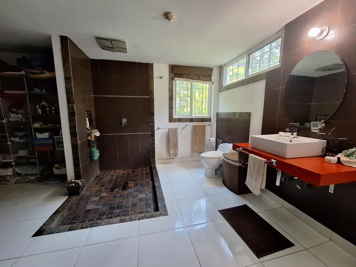 For sale House Paraiso Ancon