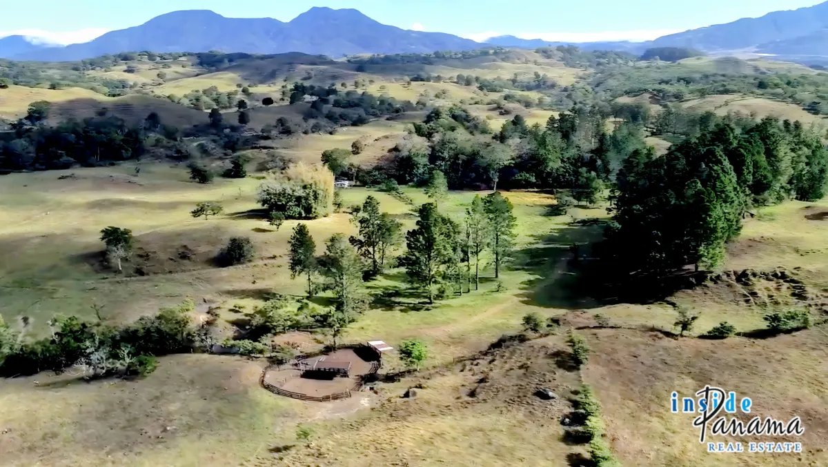 54 Ha Development Land For Sale in Volcan Panama