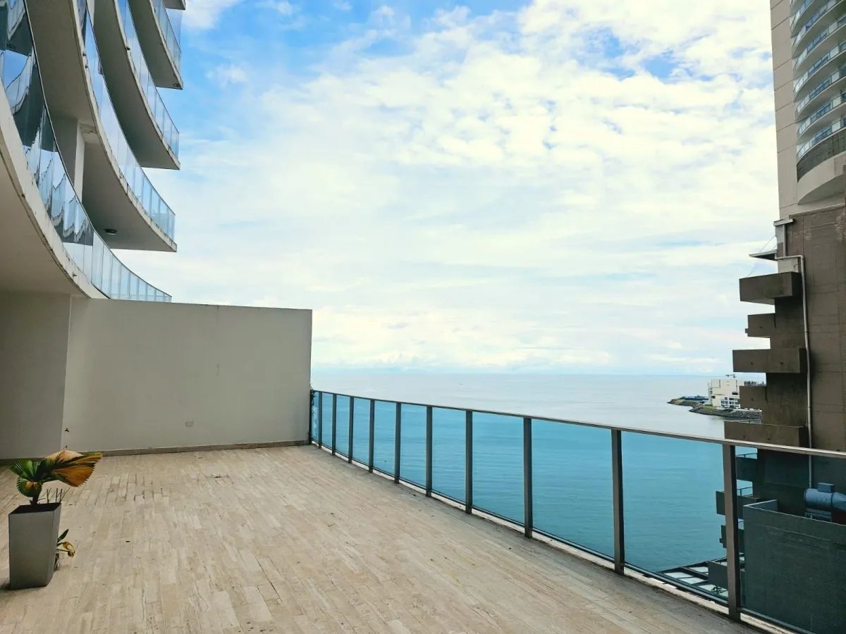 Grand Tower