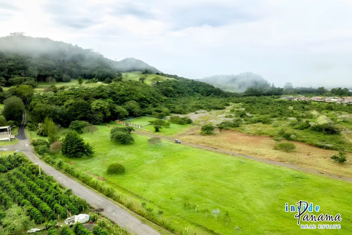 Mountain View Lot in Residencial Brisas de Volcan Chiriqui Panama