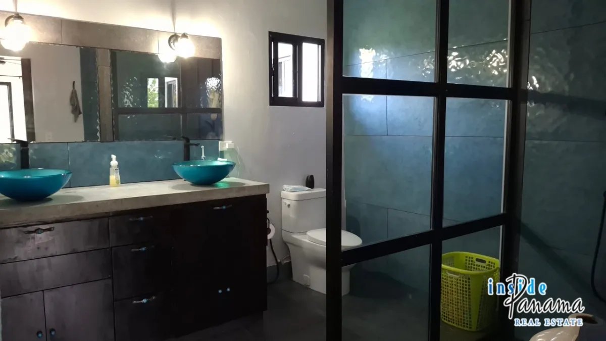 House For Sale in Los Planes Gualaca Panama