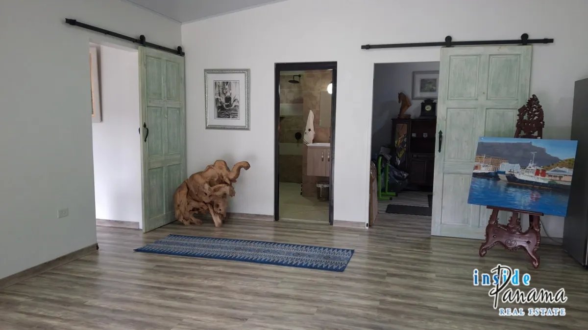 House For Sale in Los Planes Gualaca Panama