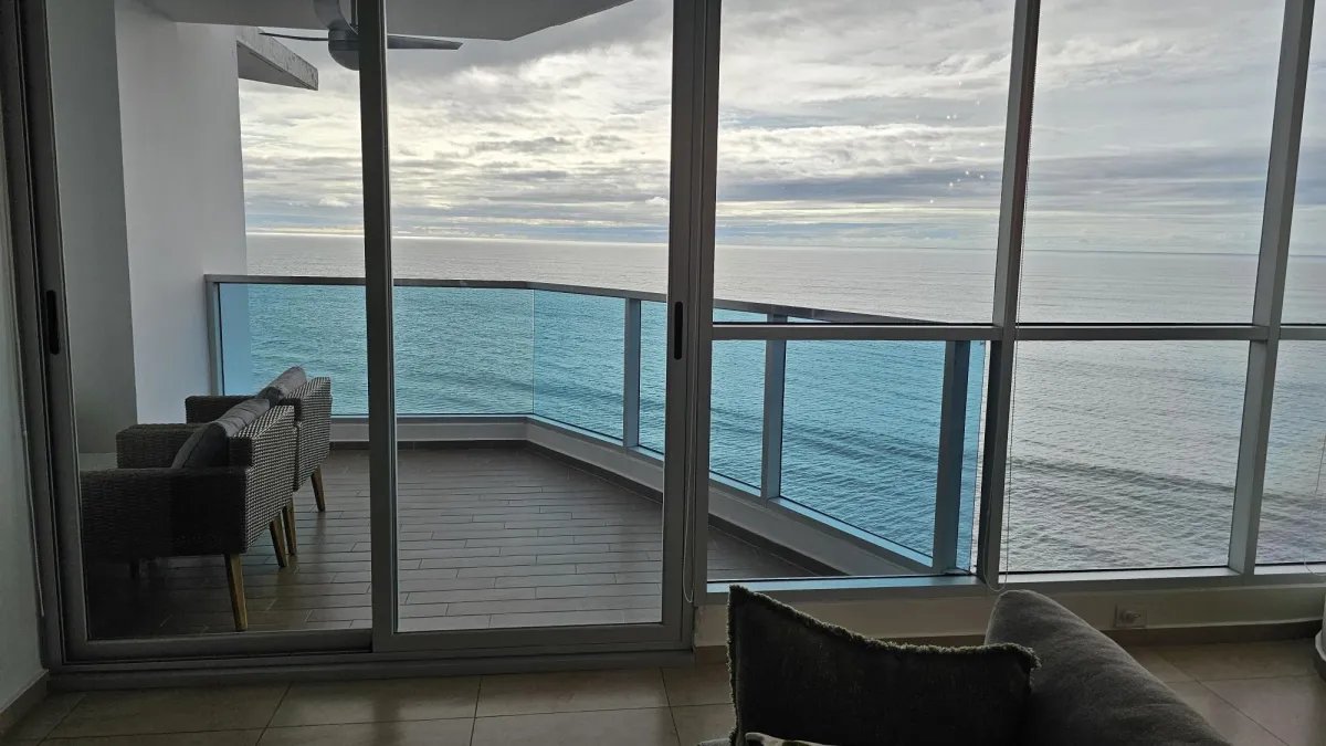 Exquisite 2 bedroom 2 bath oceanfront condo