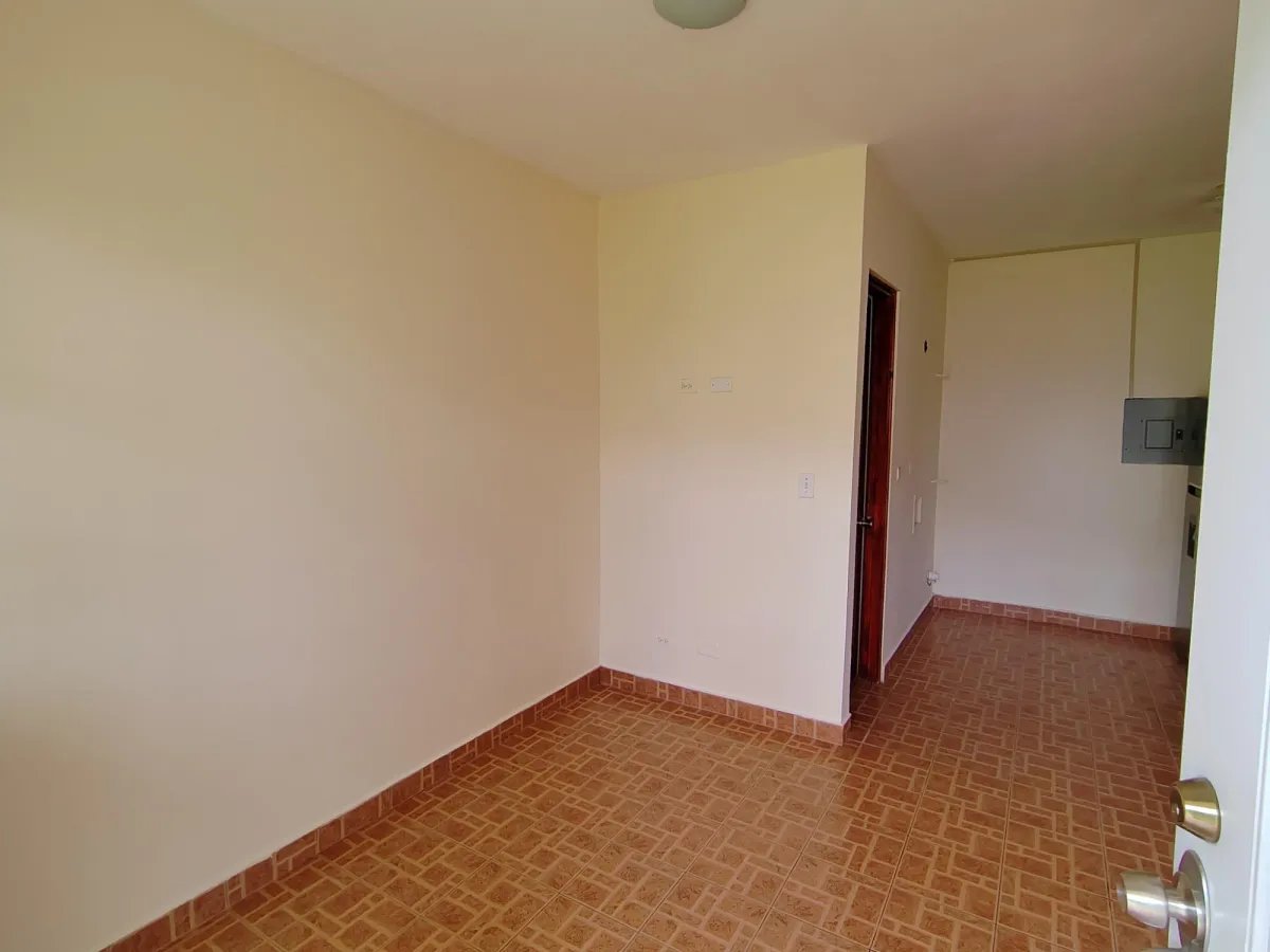 Enjoy living close to commercial area Coronado