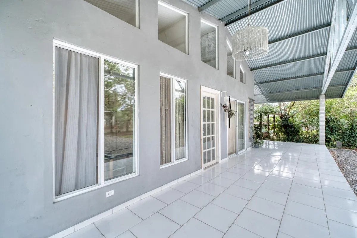 Beautiful Renovated Home in Dolega