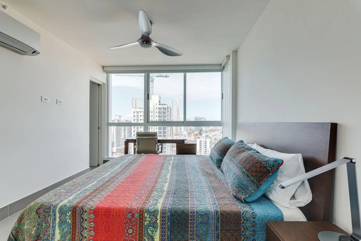 Two-bedroom apartment with panoramic city views