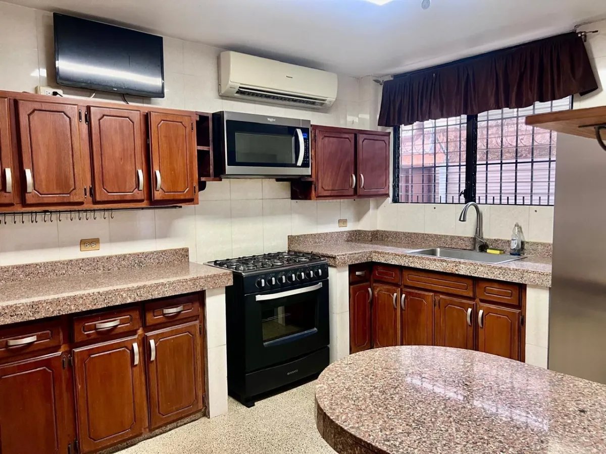 For Sale, Duplex, located in La Loma, Hato Pintado