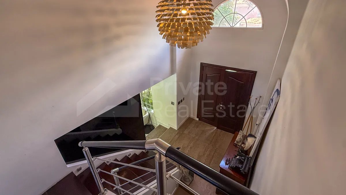 Casa à Venda em Costa Del Este