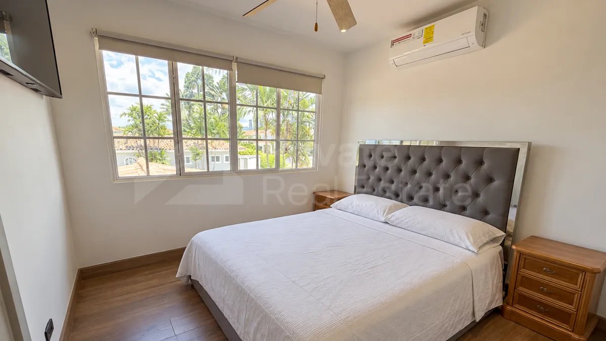 Casa à Venda em Costa Del Este
