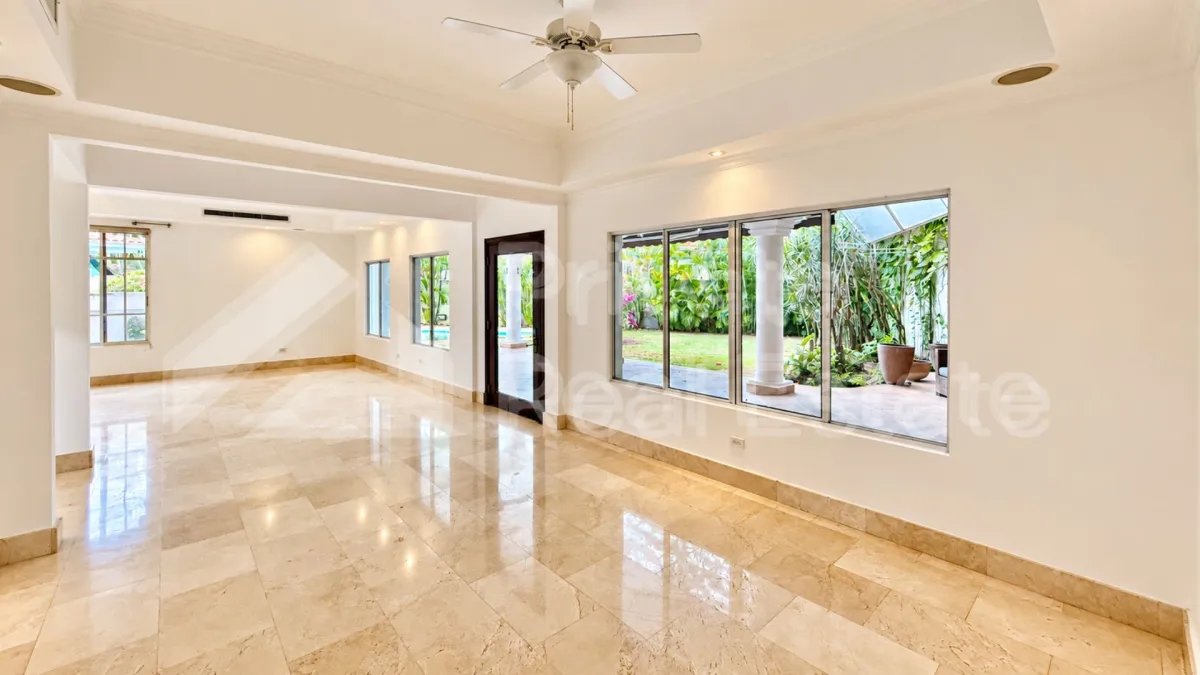 Se Vende casa en Las perlas Costa del este