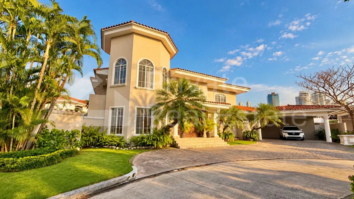 Se Vende casa en Las perlas Costa del este