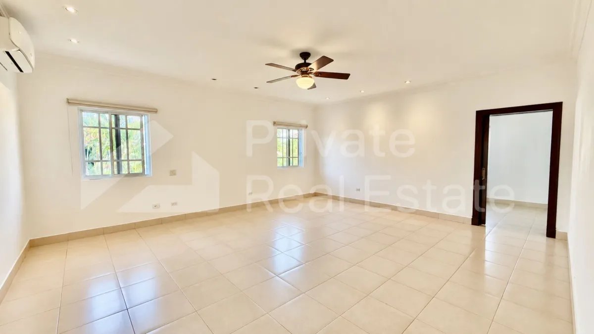 Se Vende casa en Las perlas Costa del este