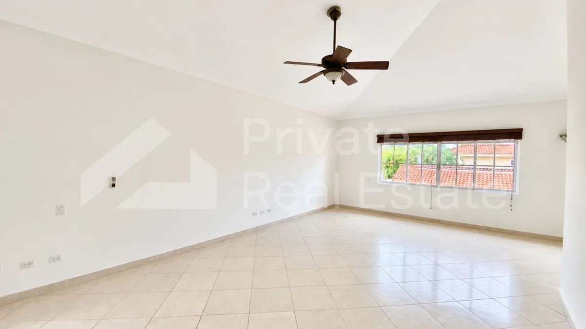 Apartamento para Alugar em Costa Del Este