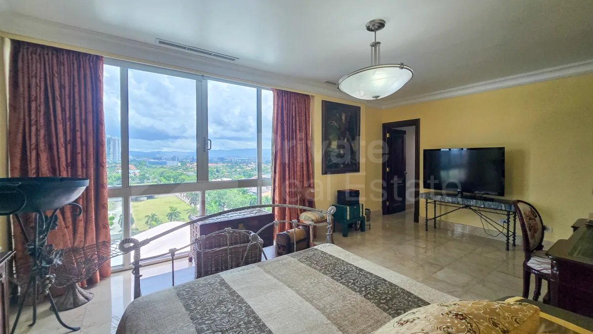 Apartamento en venta PH Paseo del Mar Costa del Este