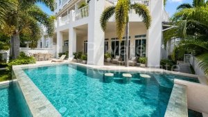 Se Vende apartamento planta baja en Buenaventura
