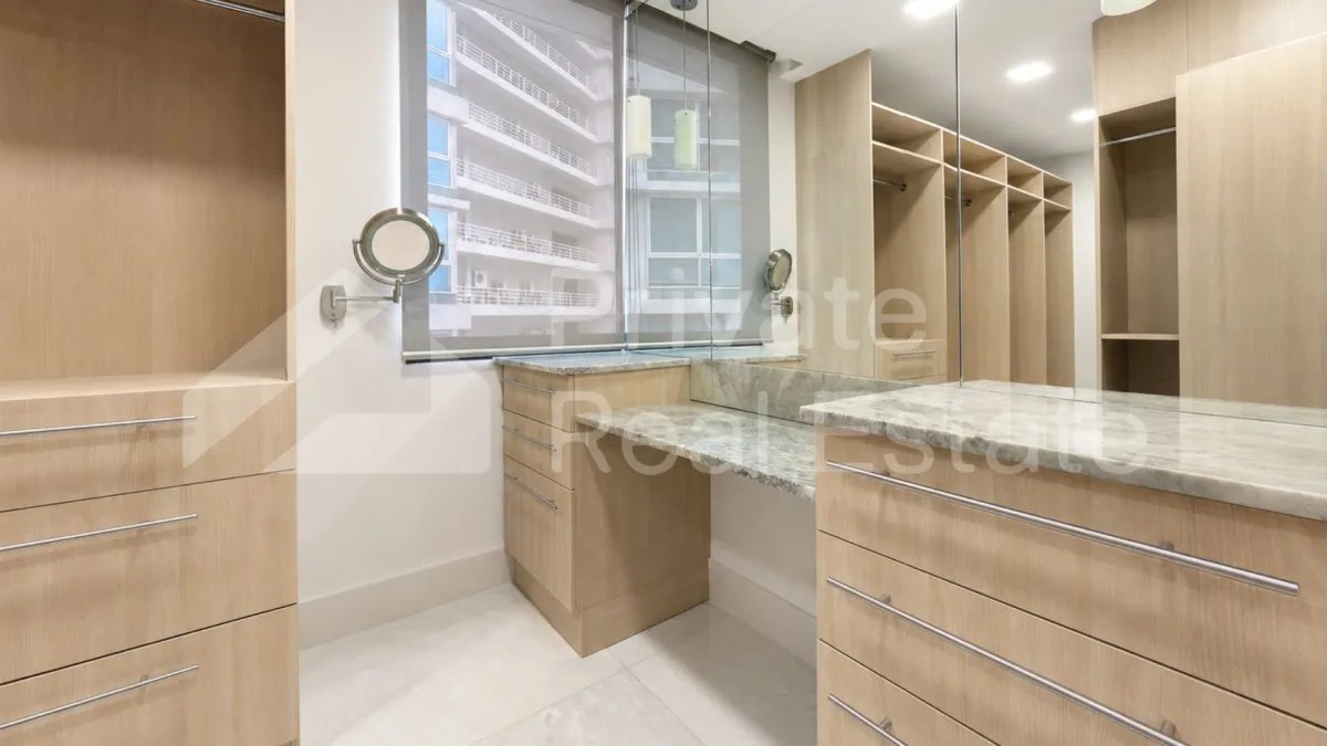 Se Vende apartamento en Los Delfines en Avenida Balboa