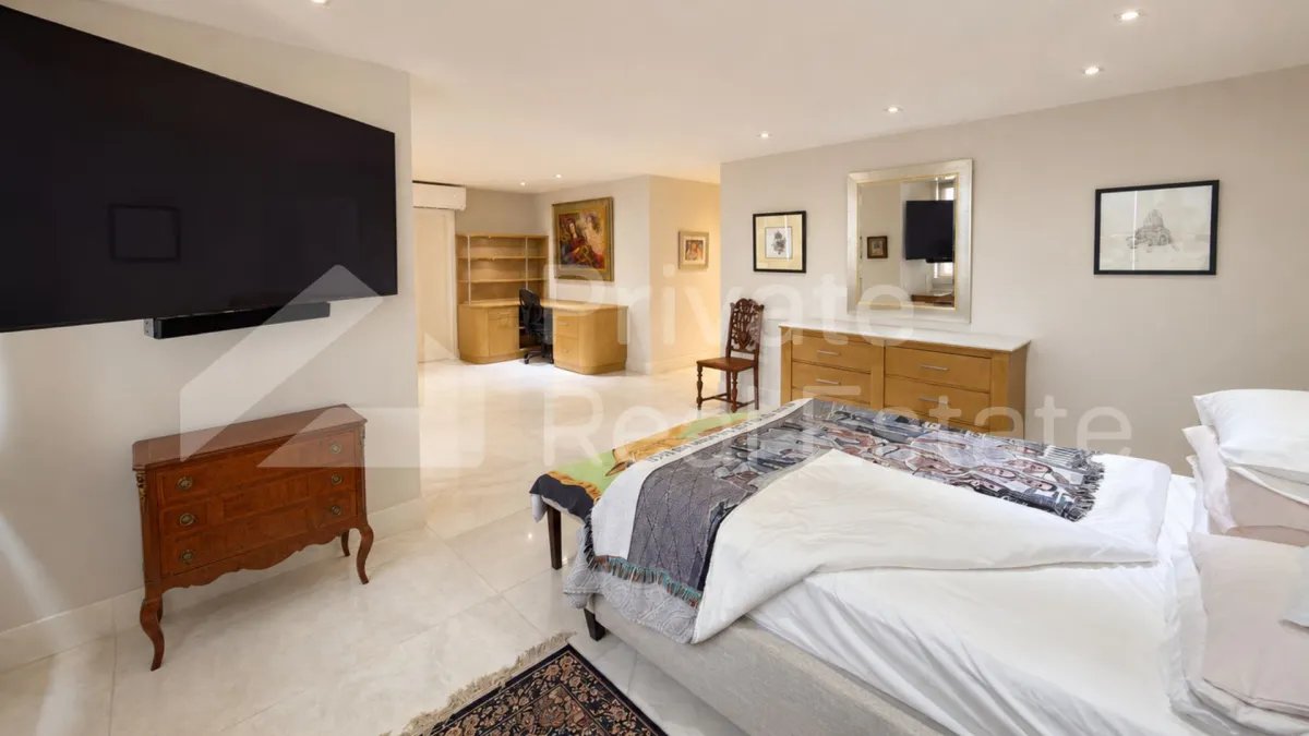 Se Vende apartamento en Los Delfines en Avenida Balboa