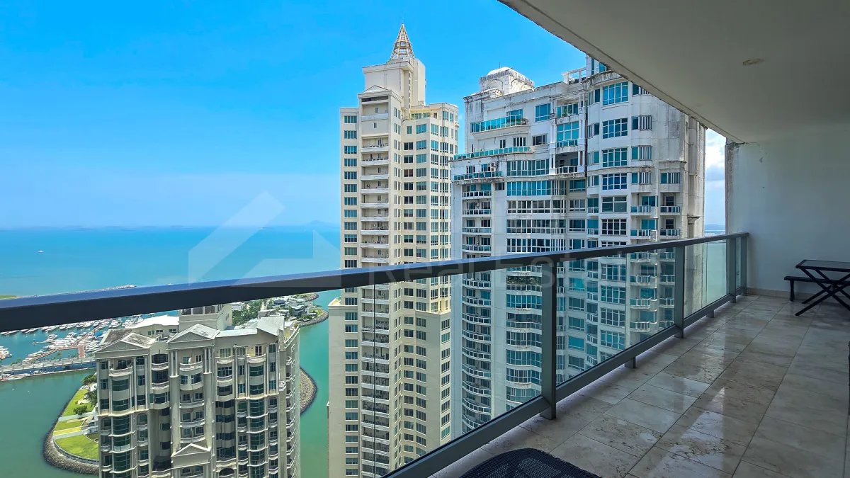 Apartamento à Venda em Punta Pacifica