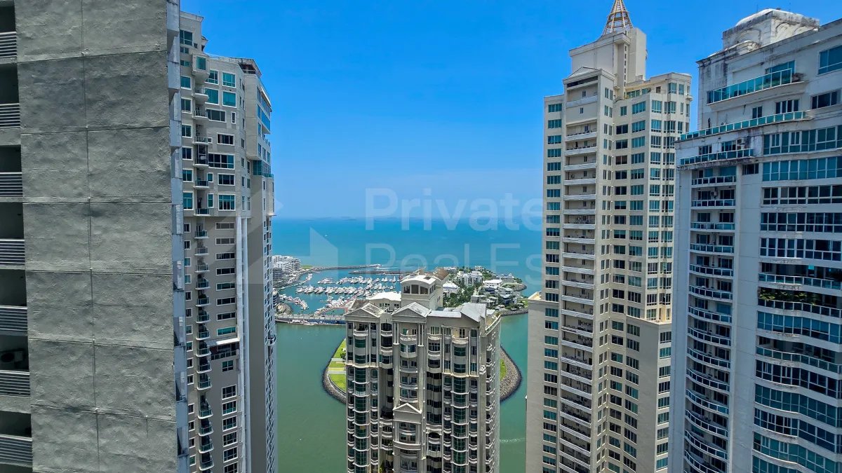 Apartamento à Venda em Punta Pacifica