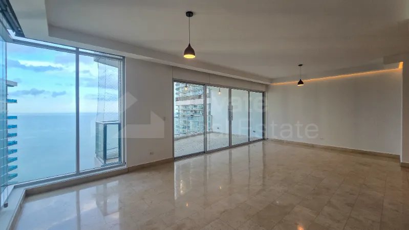 Apartamento à Venda em Clayton