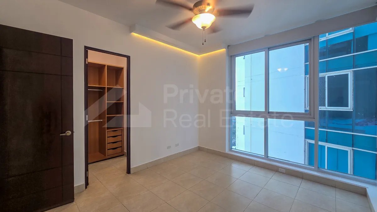Apartamento à Venda em Punta Pacifica