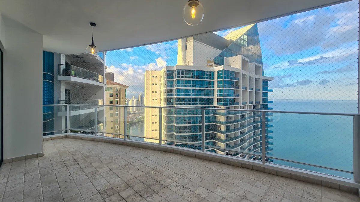 Apartamento à Venda em Punta Pacifica