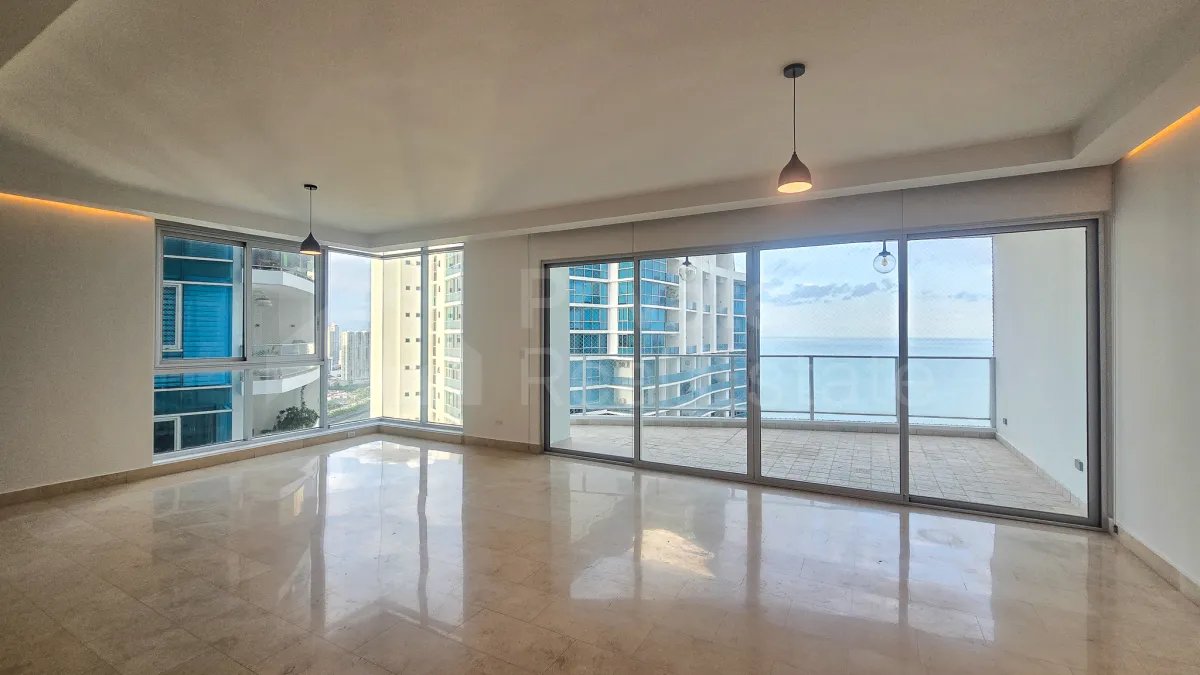 Apartamento à Venda em Punta Pacifica