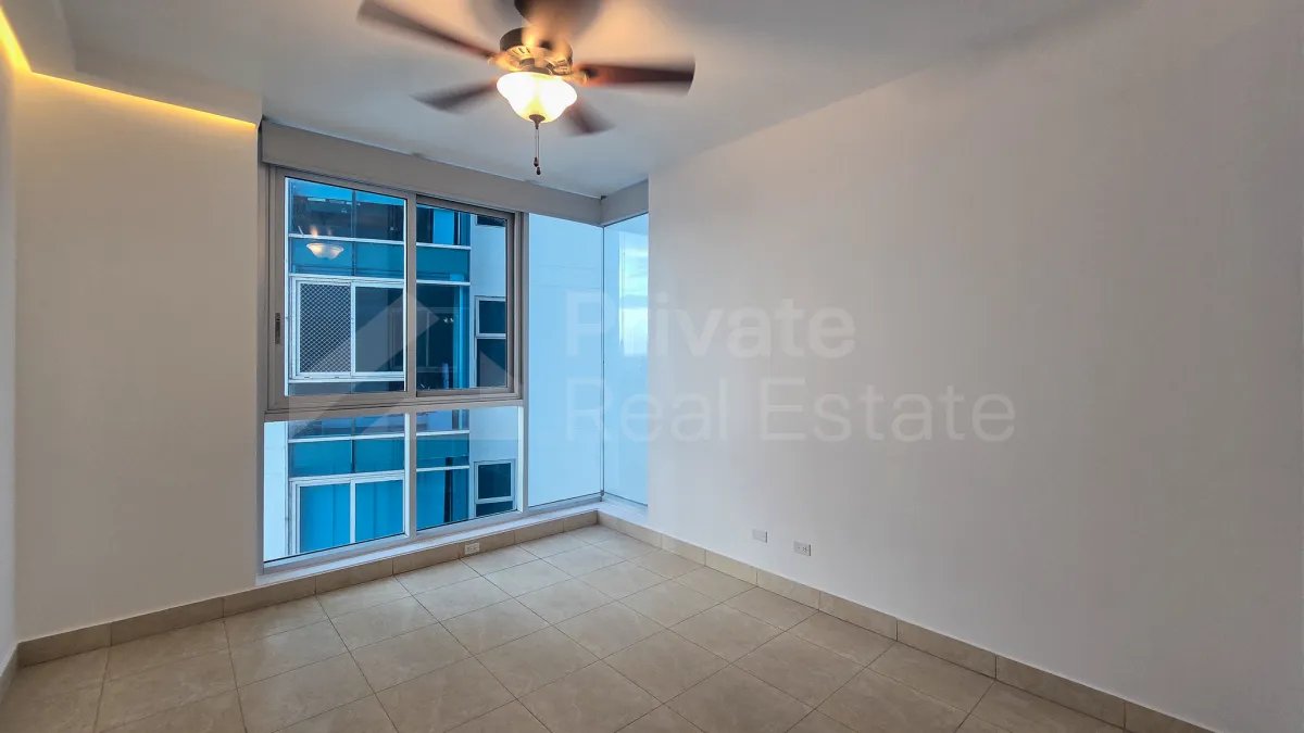 Apartamento à Venda em Punta Pacifica