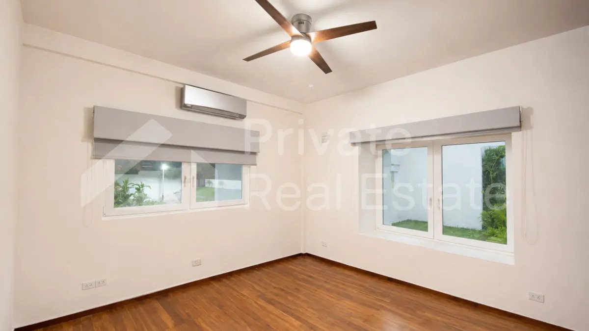 Se vende Casa en Altos del Golf