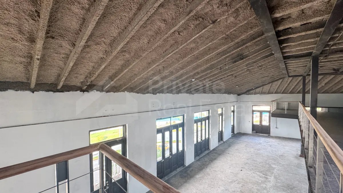 Ponto Comercial para Alugar em Casco Antiguo